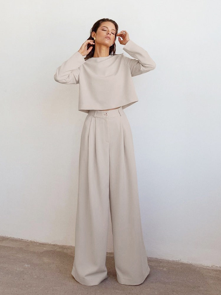 Set für Damen: Langarmbluse und Weite Hose