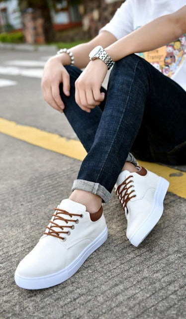 Herrenschuhe mit flacher Sohle