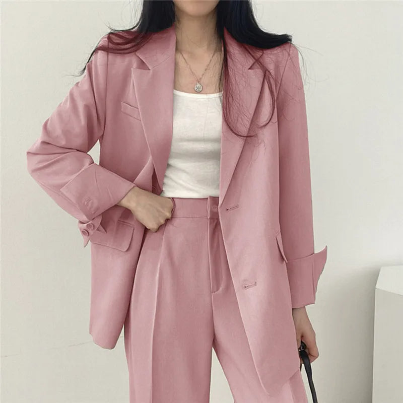 Set für Damen: Longblazer und gerade Hose