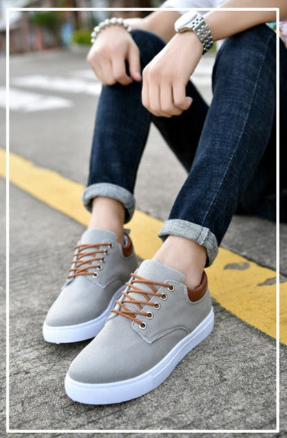 Herrenschuhe mit flacher Sohle