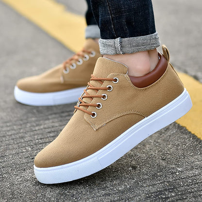 Herrenschuhe mit flacher Sohle